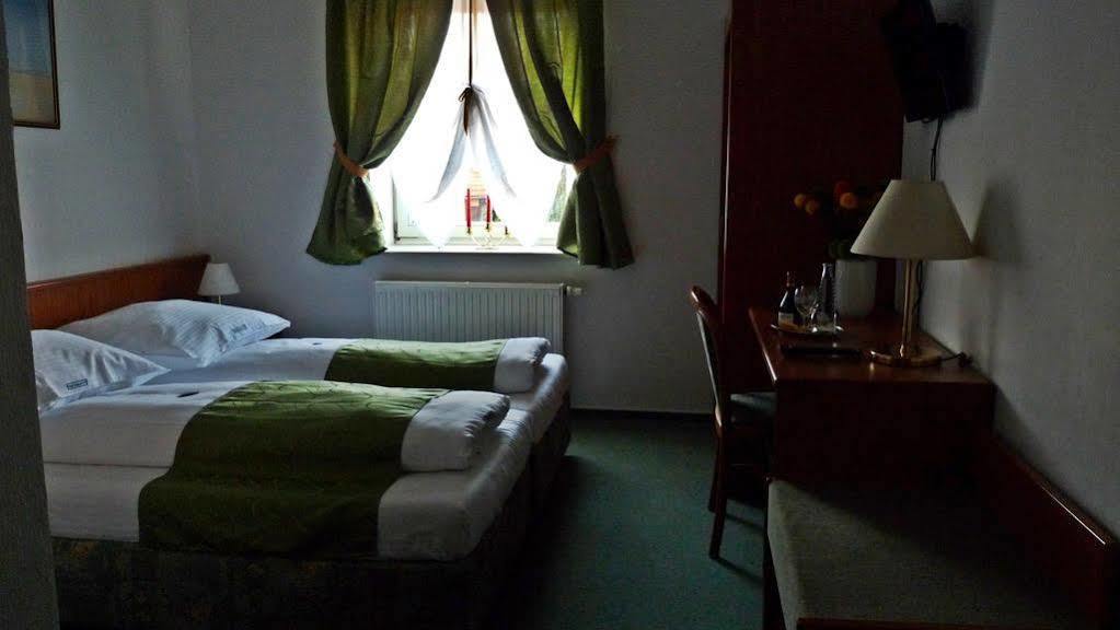 Hotel Abtshof Halberstadt Eksteriør billede