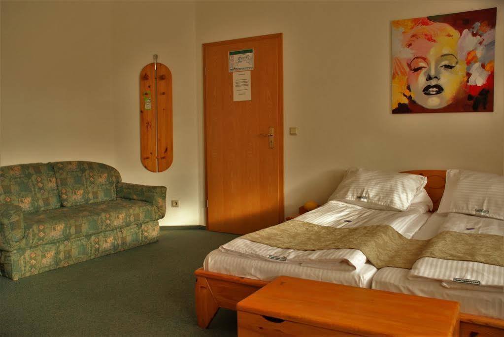 Hotel Abtshof Halberstadt Eksteriør billede