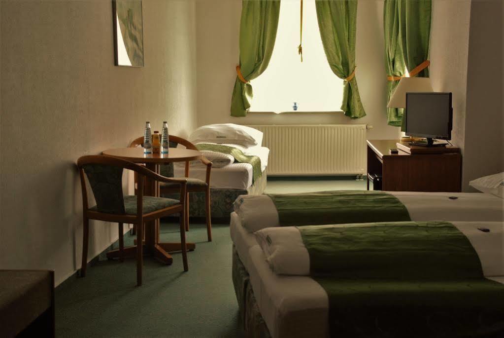 Hotel Abtshof Halberstadt Eksteriør billede